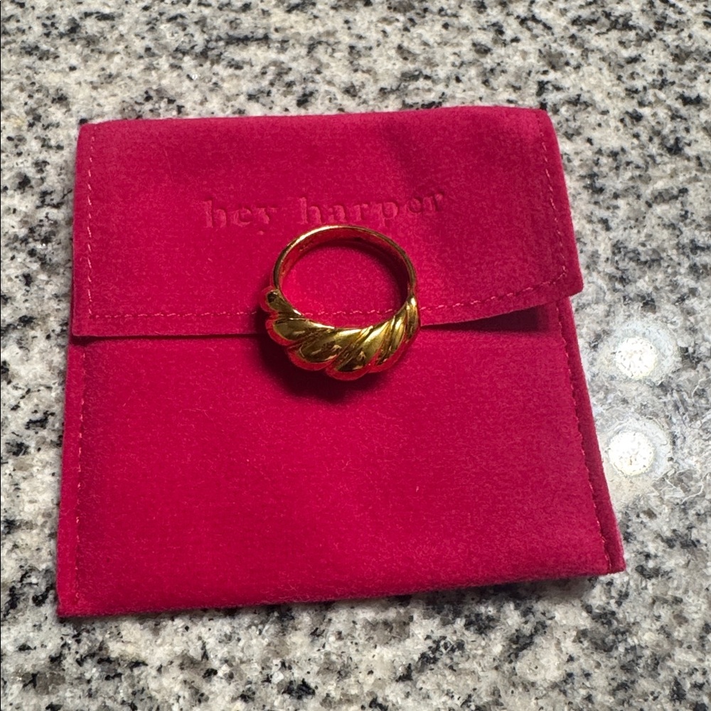 Harper Twisted Gold Ring